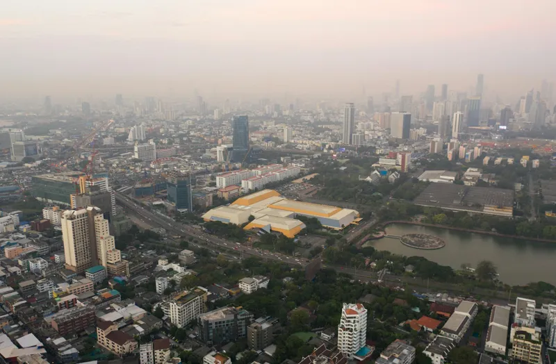Orange nivå i Bangkok på flera håll i staden